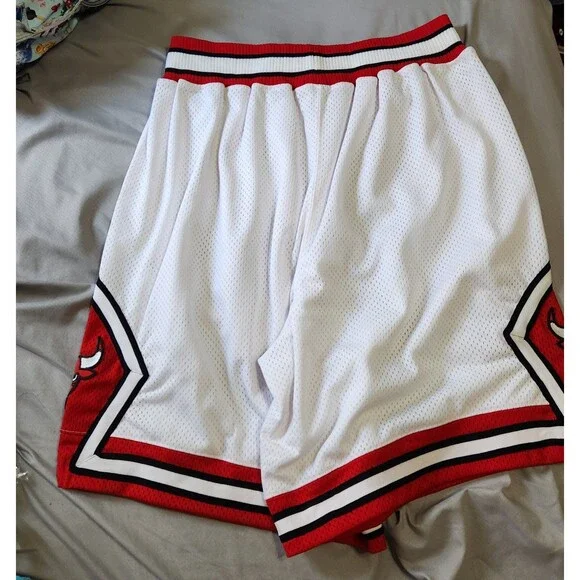 Vintage NBA Chicago bulls shorts